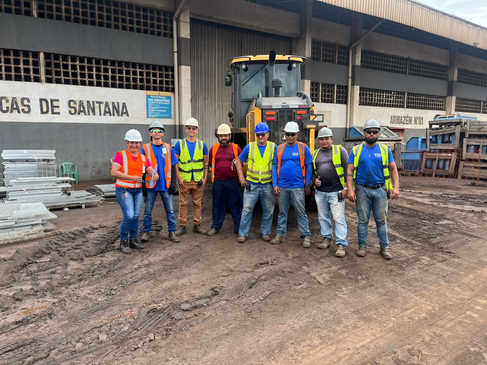 Equipe no Porto de Santana